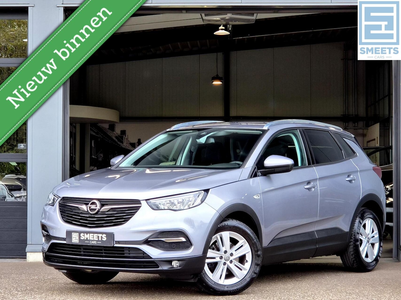 Opel Grandland X - 1.2T Edition 1e Eig! |Navi|Cam|Airco|Carplay - AutoWereld.nl