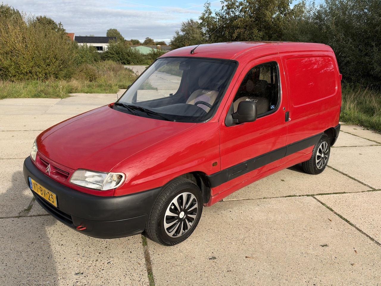 Citroën Berlingo - 1.4i 193.941km NAP benzine 2 achterdeuren - AutoWereld.nl