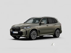 BMW X5 - xDrive50e M Sport | Panorama | Driving Ass. Prof. | Trekhaak | Head-Up | Harman Kardon |