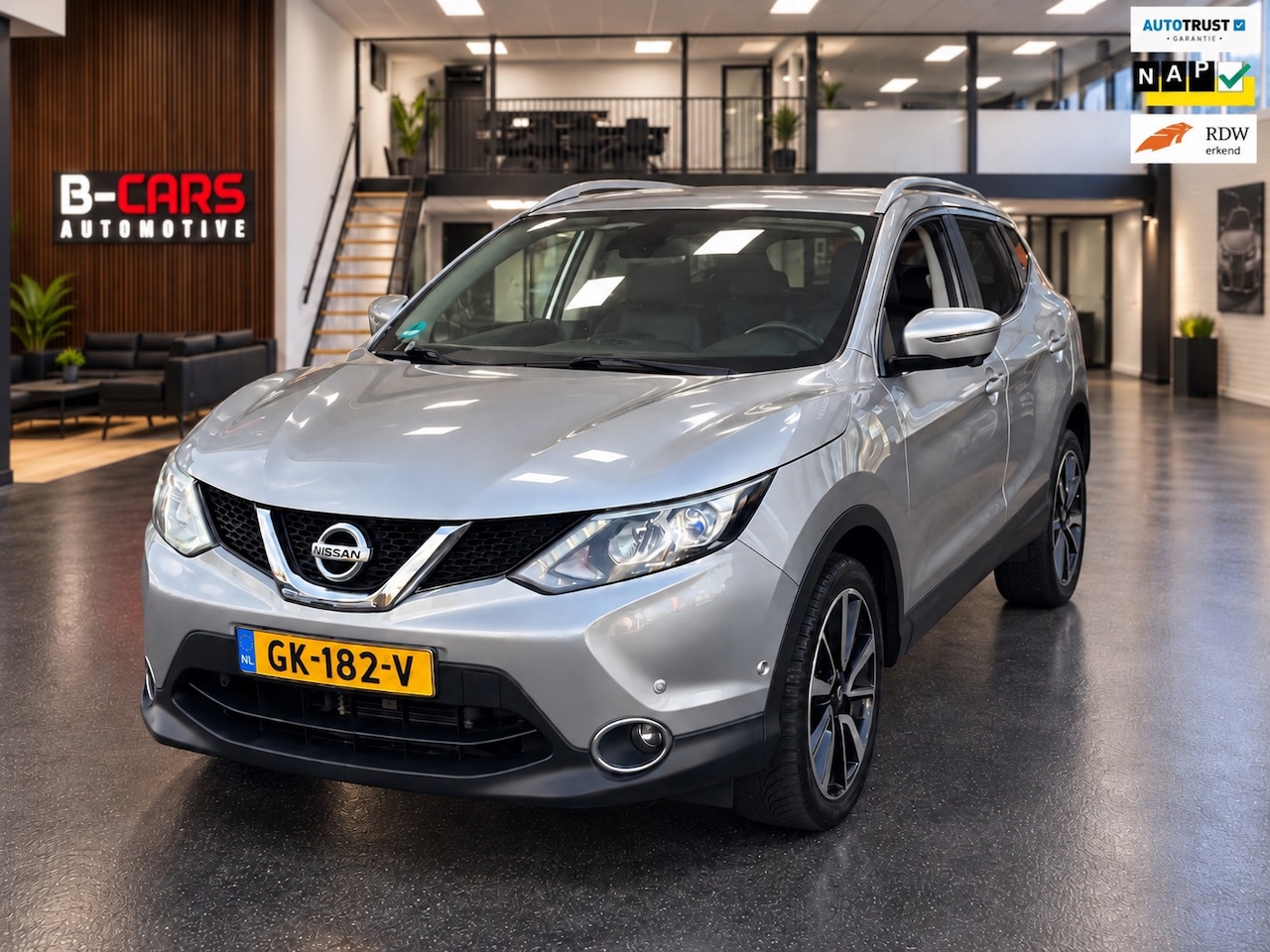 Nissan Qashqai - 1.2 Tekna LEER|STOELVW|LiNEASS|360•|NAP!! - AutoWereld.nl