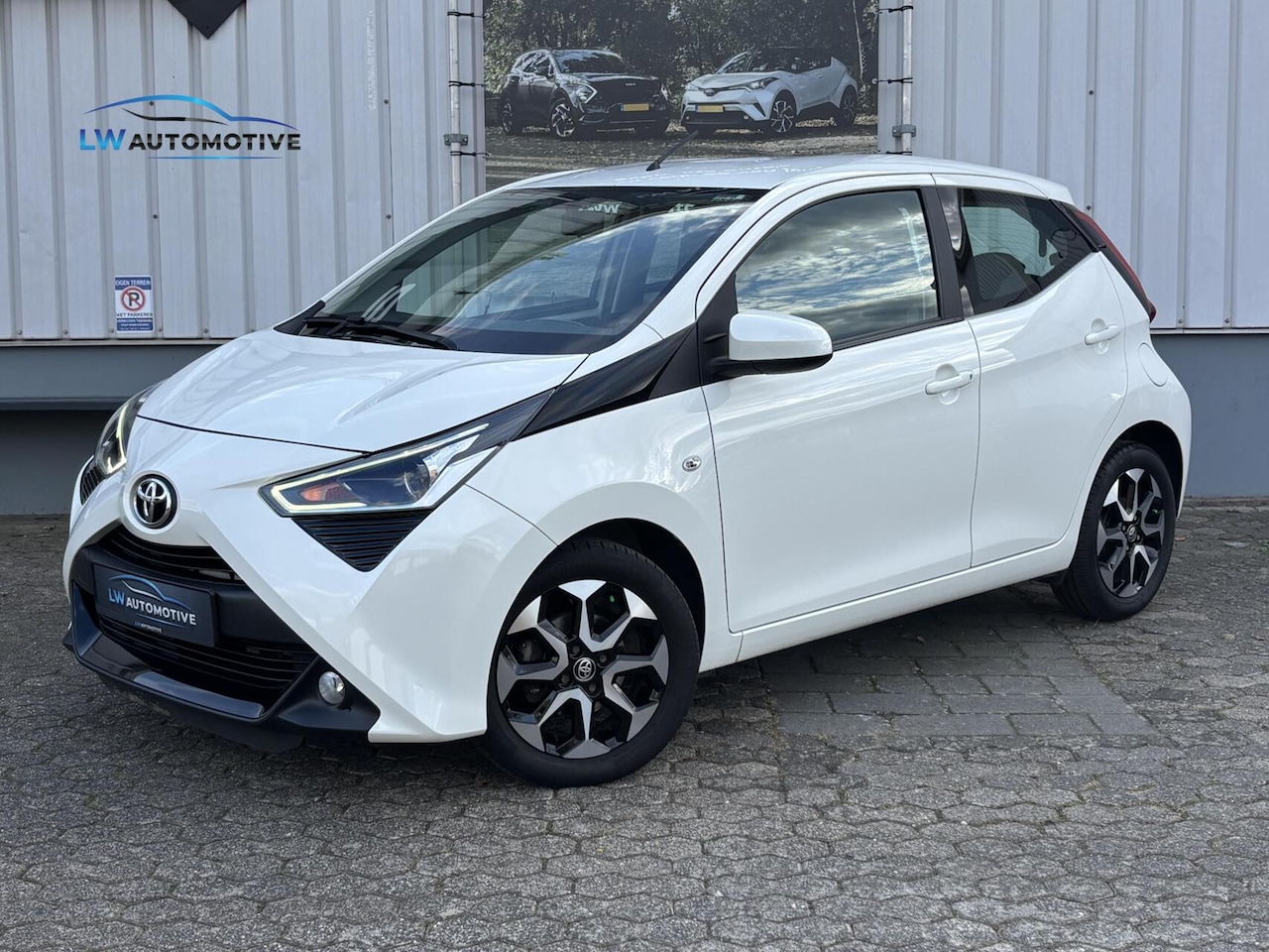 Toyota Aygo - 1.0 VVT-i x-cite | Camera | Carplay | 15 inch velgen - AutoWereld.nl