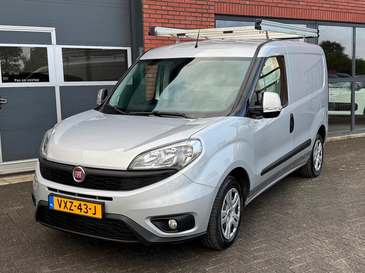 Fiat Doblò Cargo - 1.3 MJ L1H1 Kastbouw Airco Navi Cruise - AutoWereld.nl