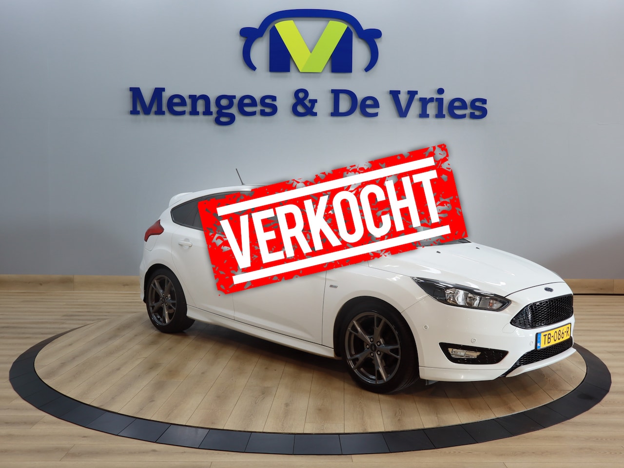 Ford Focus - 1.0 First Edition ST Line | Airco ECC | Navigatie | Apple Carplay | Cruise Control | Parke - AutoWereld.nl