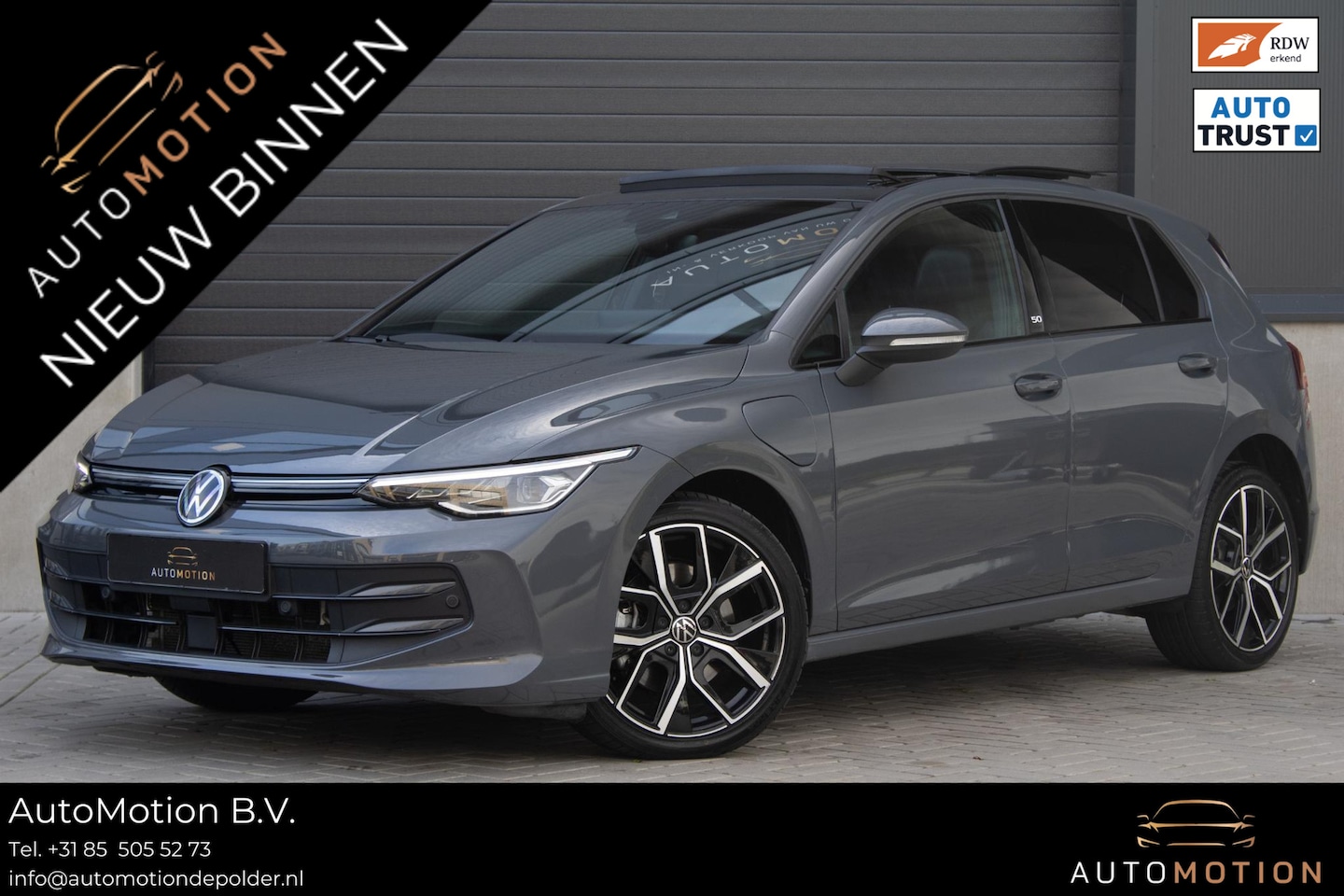 Volkswagen Golf - 1.5 eHybrid 50 Edition PANO CAMERA MASSAGE KEYLESS STOELVERWARMING - AutoWereld.nl
