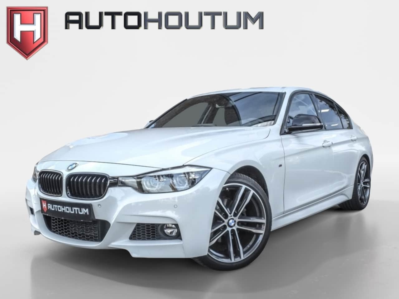 BMW 3-serie - 318i AUT M Sport Shadow | Trekhaak | Leder - AutoWereld.nl