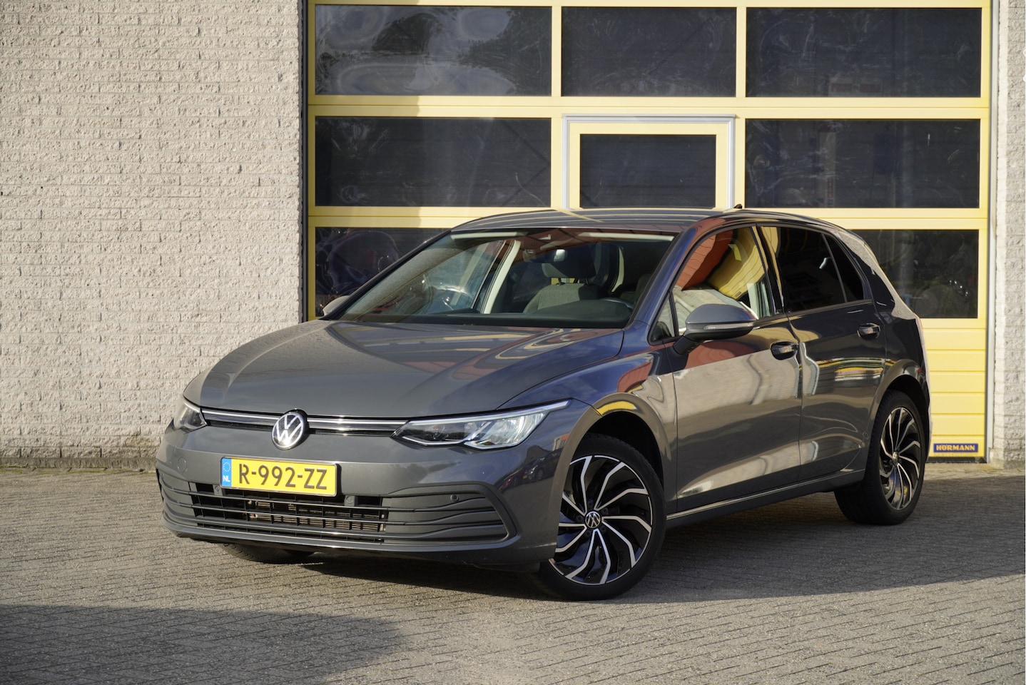 Volkswagen Golf - 1.0 TSI Life BJ2022 Lmv 17" | Led V+A | Pdc | Achteruitrijcamera | App-Connect | Navi | Sf - AutoWereld.nl