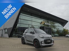 Smart Fortwo - EQ BRABUS 82pk 18 kWh Edition 1 Panoramadak JBL audio Leder *SOH95%* Camera VOL 1e Eigenaa