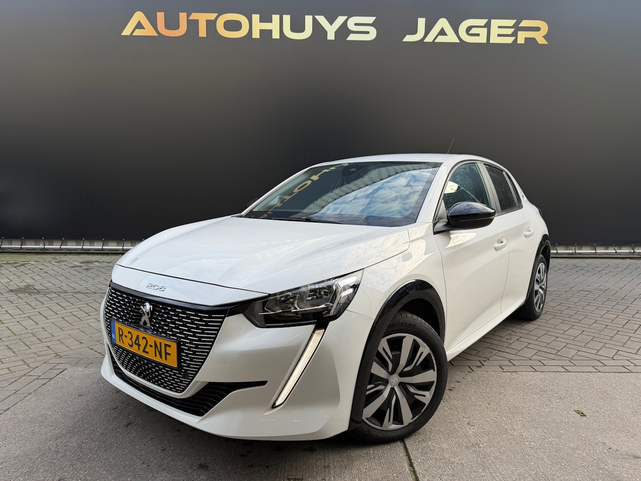 Peugeot e-208 - EV Active 50 kWh SOH 91% in nieuwstaat - AutoWereld.nl