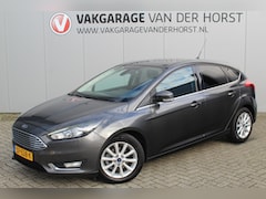 Ford Focus - 1.0-125pk Titanium. Erg goed onderhouden, correct nette Focus hatchback. Autm. airco dual,