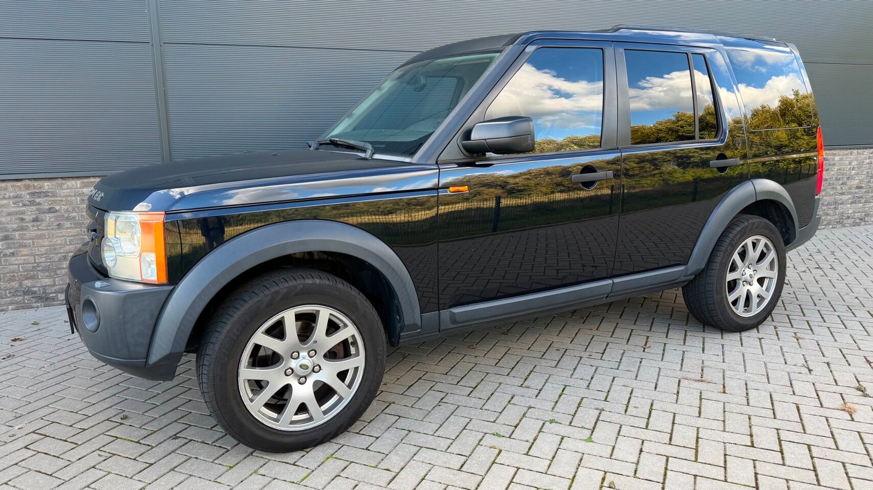Land Rover Discovery - 4.4 V8 SE Camera / Apple carplay / BTW Auto ! / Youngtimer - AutoWereld.nl