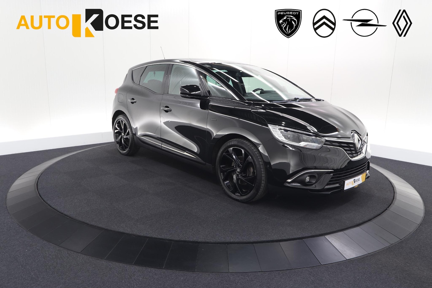 Renault Scénic - TCe 140 EDC Black Edition | Trekhaak | Panoramadak | Adaptieve Cruise Control - AutoWereld.nl