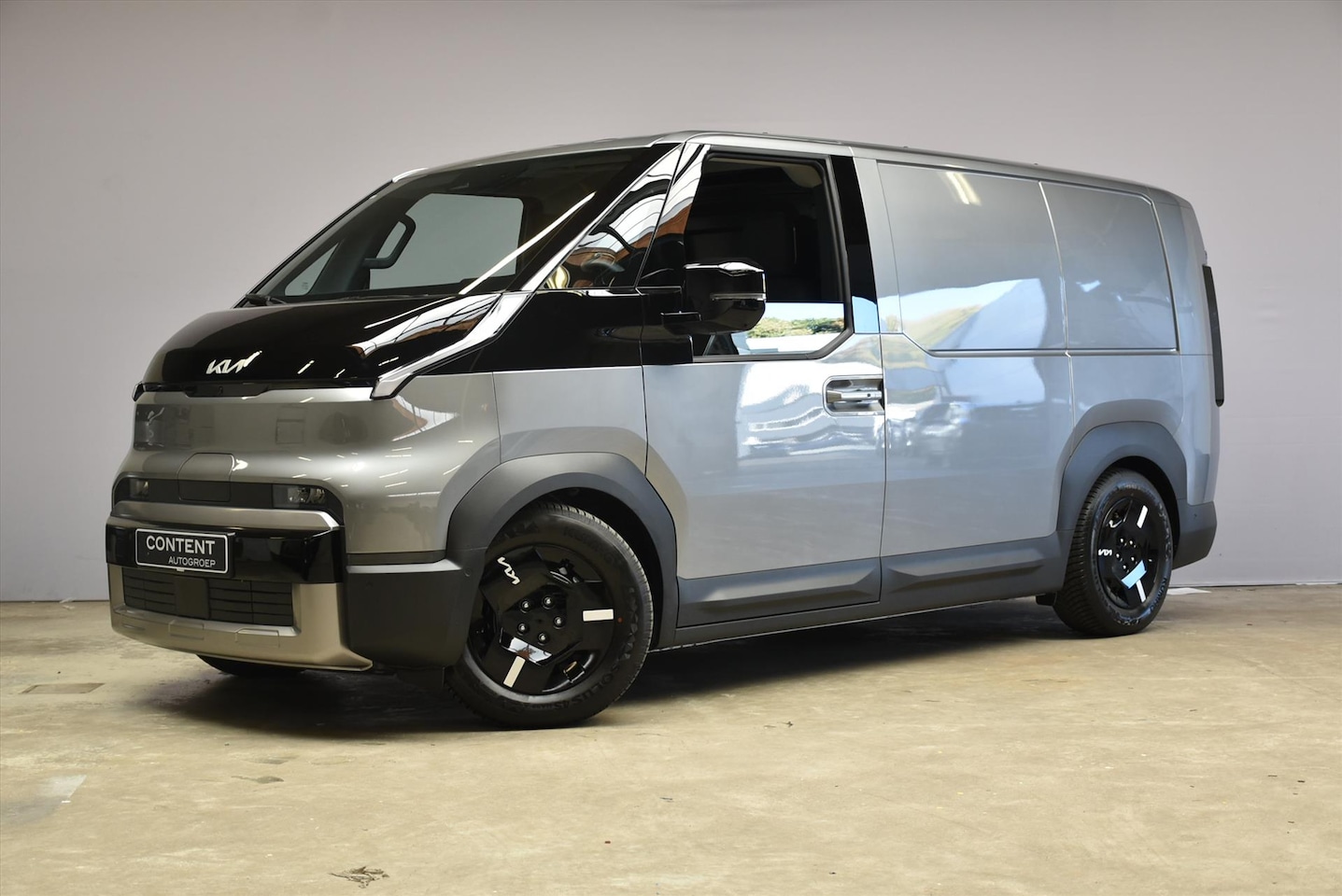 Kia PV5 - Cargo 71,2 kWh 163pk L2H1 ELITE NIEUW - AutoWereld.nl