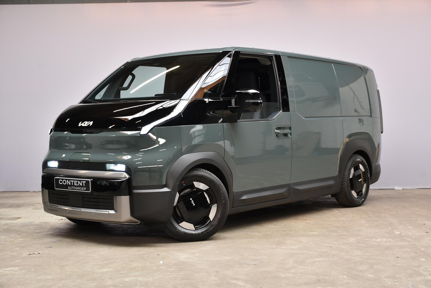 Kia PV5 - Cargo 71,2 kWh 163pk L2H1 ELITE NIEUW - AutoWereld.nl