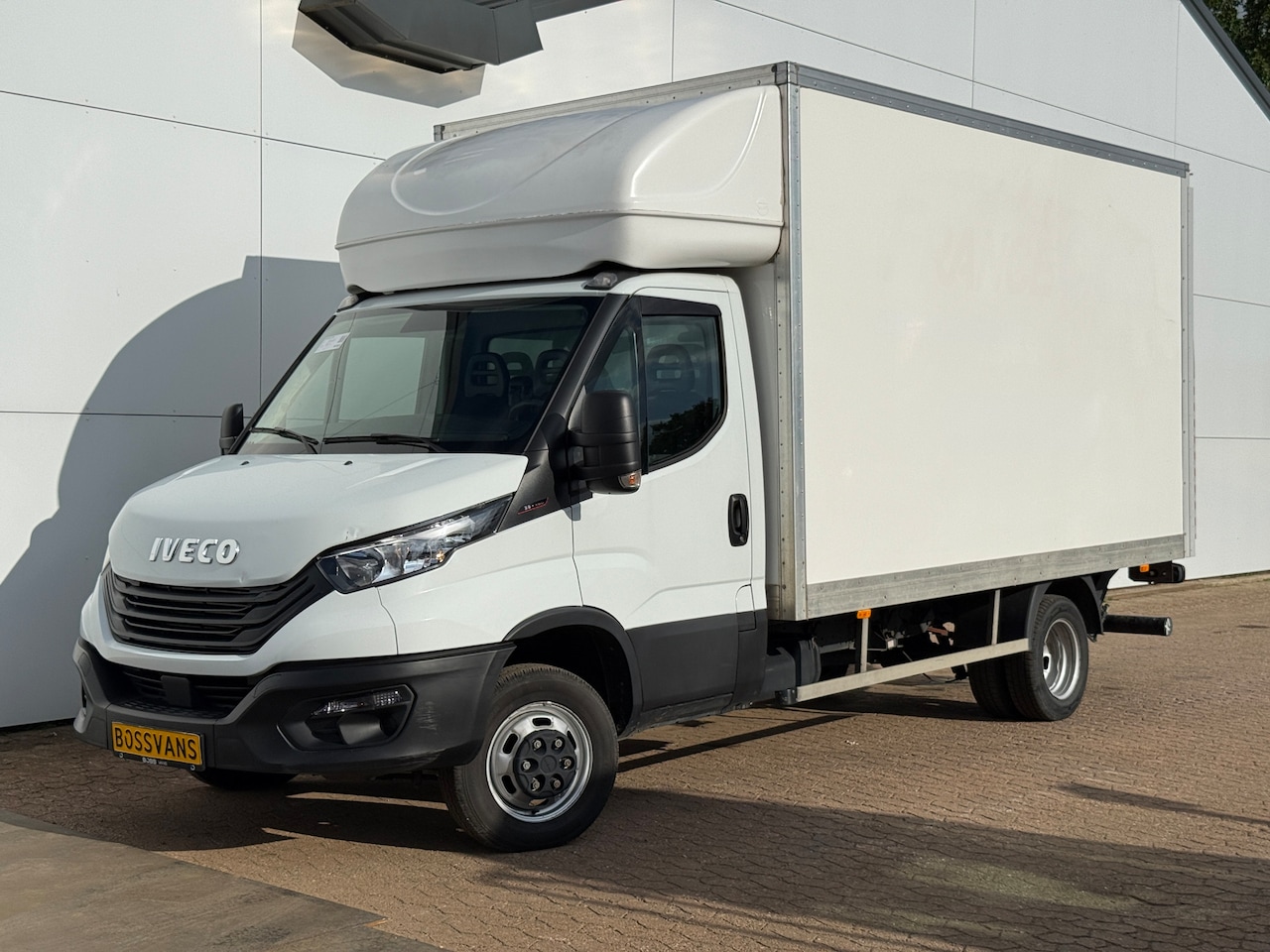 Iveco Daily - Daily 35C16 3.0 160PK - AutoWereld.nl