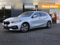 BMW 1-serie - 118i Automaat / Navi / PDC / LED / ECC / Carplay