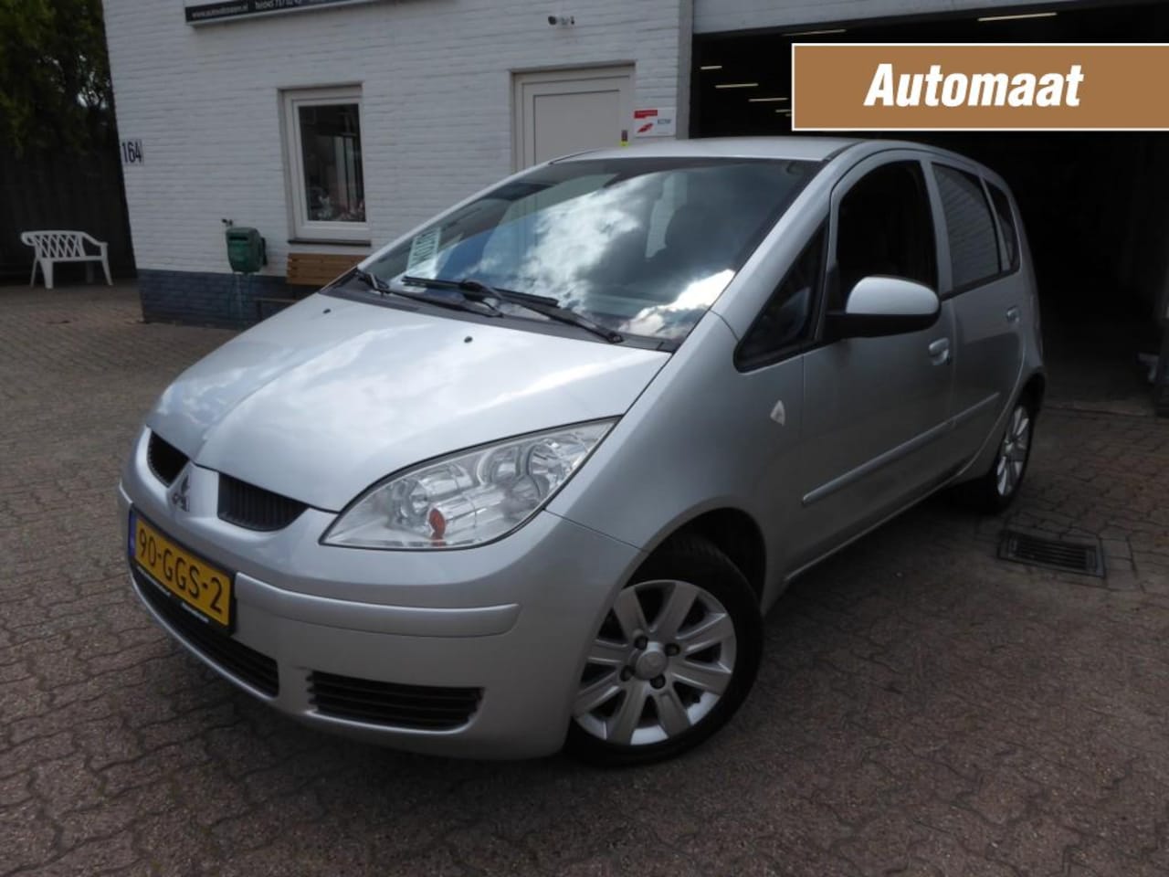 Mitsubishi Colt - 1.3 INVITE+/Airco/Strakke auto/AUTOMAAT!!!! - AutoWereld.nl