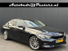 BMW 3-serie - 320i 184pk Aut. Luxury Leder Camera Navi LED Cruise Carplay Sfeerlicht