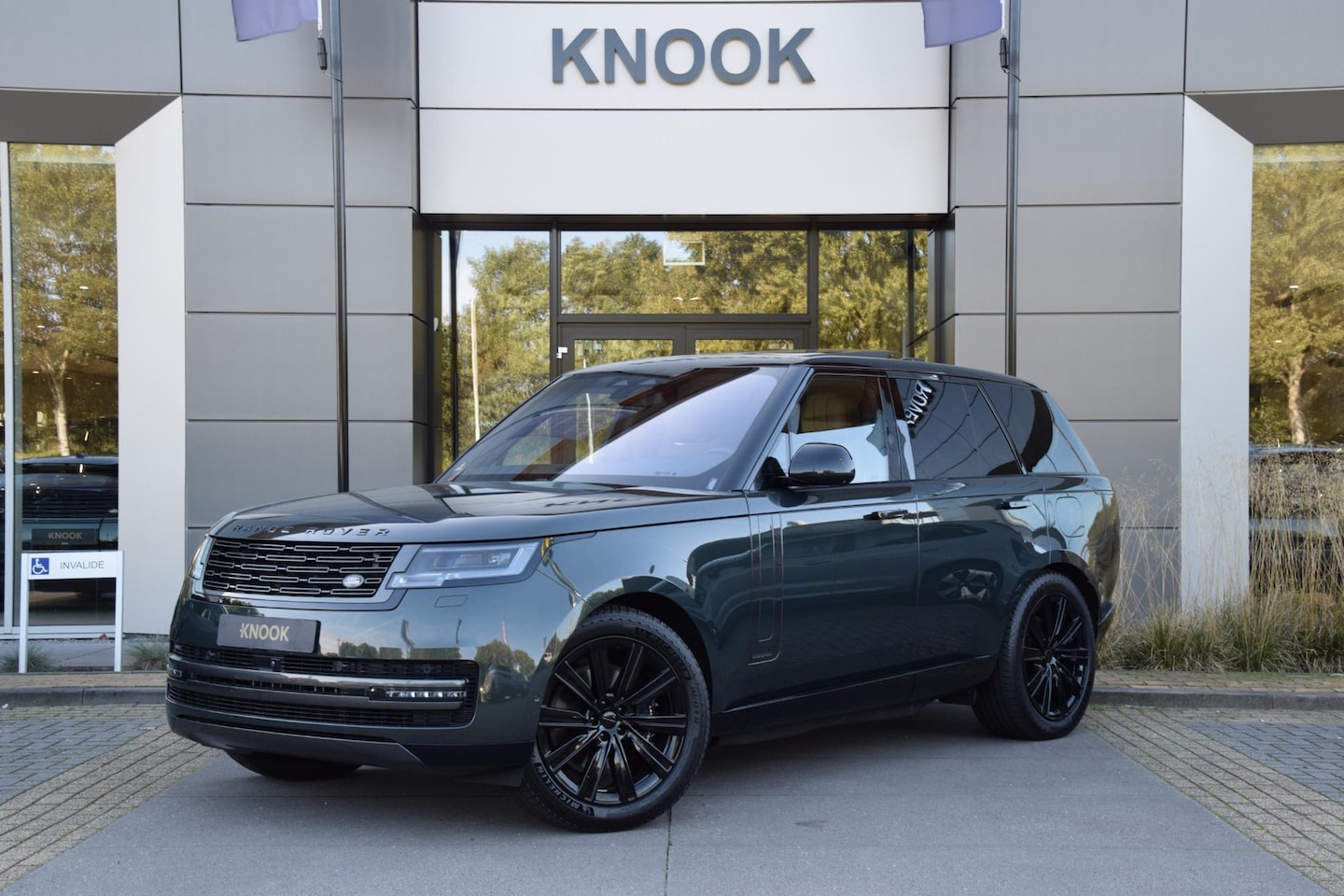 Land Rover Range Rover - P510e Autobiography PHEV - AutoWereld.nl