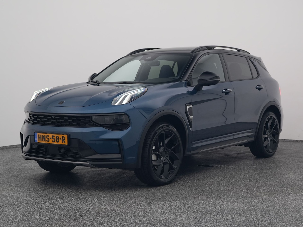 Lynk & Co 01 - 1.5 Plug-in Hybrid | 360° | ZWARTE HEMEL | STUURVERWARMING | NLD AUTO - AutoWereld.nl
