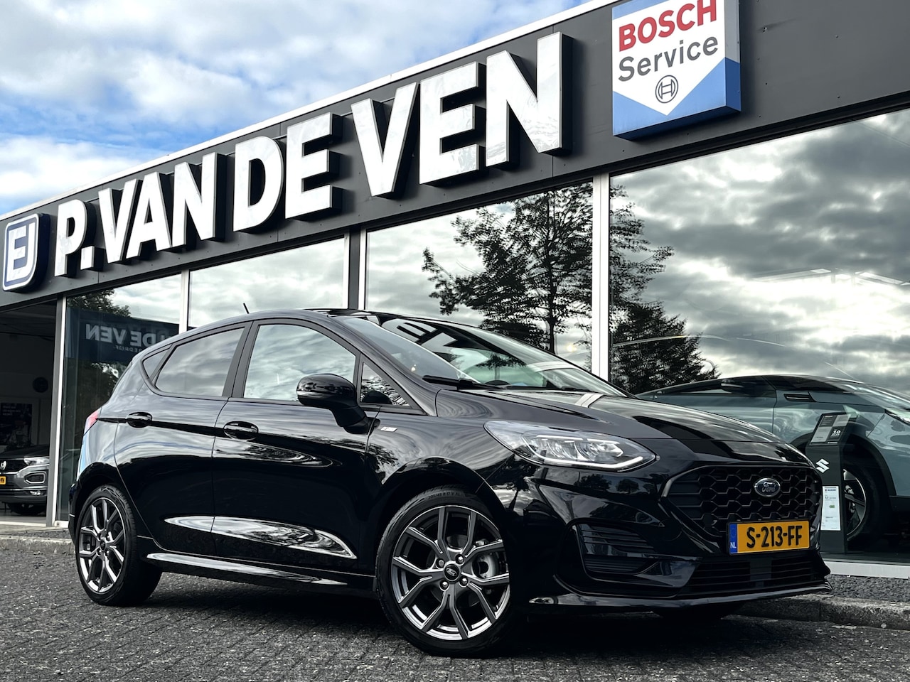 Ford Fiesta - 1.0 EcoBoost ST-Line 100pk/74kW 6-bak | Adapt. Cruise | Winter Pack | Trekhaak | - AutoWereld.nl