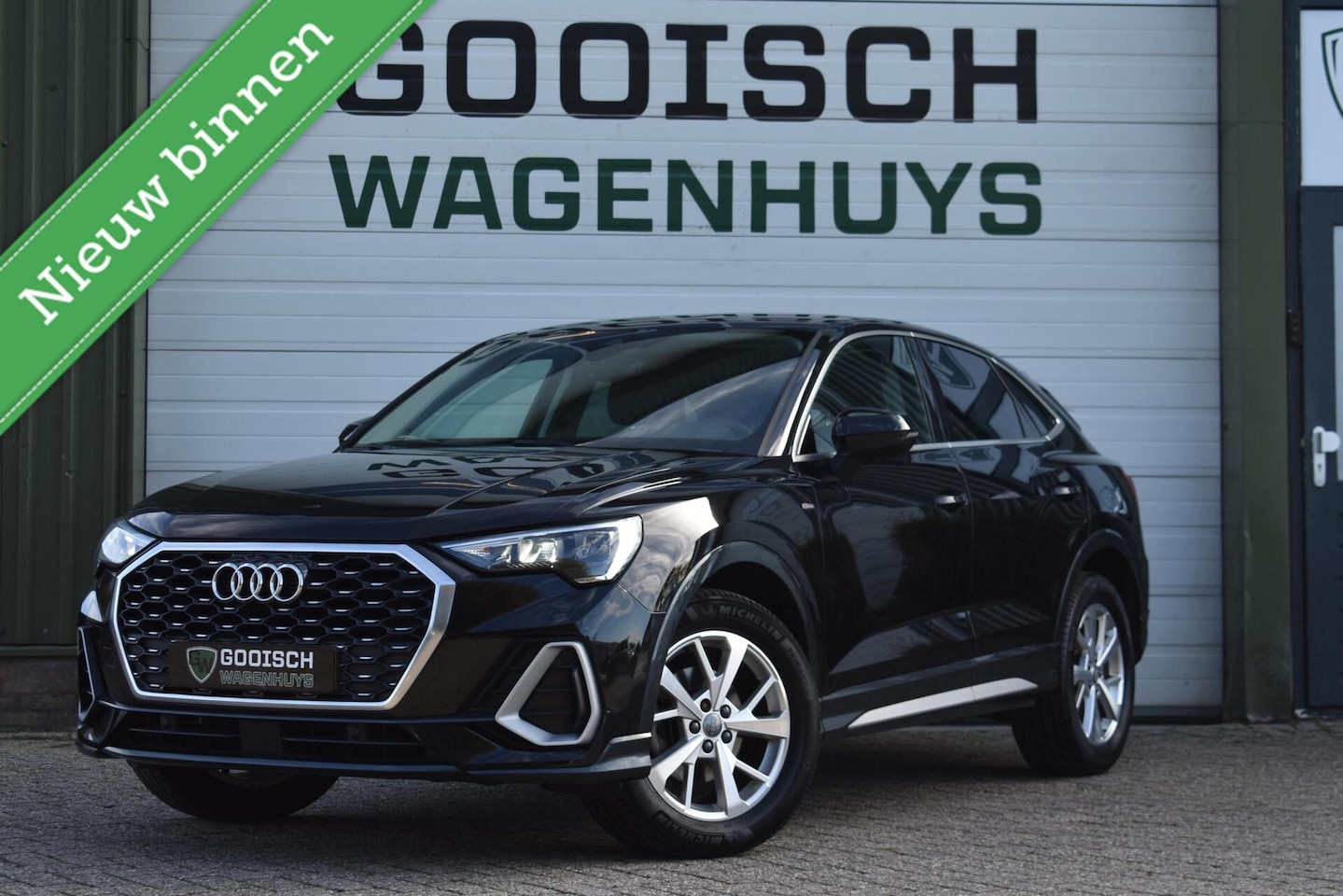 Audi Q3 - 35 TFSI S edition | Stoelverwarming | Carplay | S-Line | - AutoWereld.nl