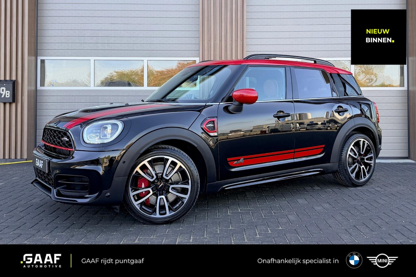 MINI Countryman - 2.0 John Cooper Works ALL4 Chili | Pano Dak | HUD | Harman Kardon | Stoelverwarming - AutoWereld.nl