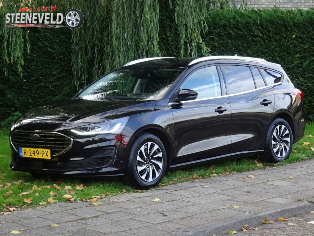 Ford Focus Wagon - 1.0 125pk Hybrid Titanium X met Groot Navi en Trekhaak - AutoWereld.nl