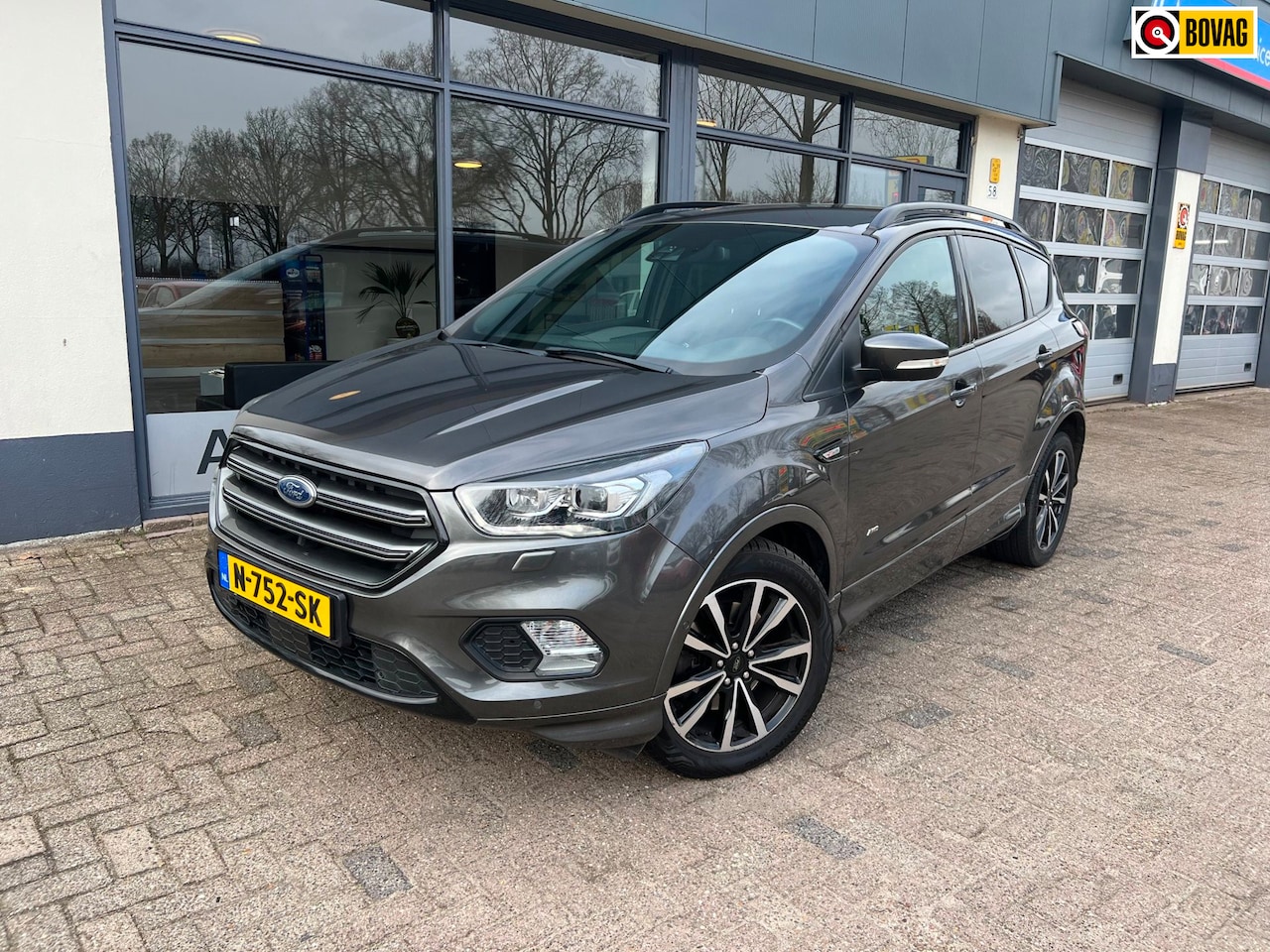 Ford Kuga - 2.0 ST Line 2018 AUTOMAAT 4WD CARPLAY CLIMA NAVI TREKHAAK - AutoWereld.nl