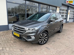 Ford Kuga - 2.0 ST Line 2018 AUTOMAAT 4WD CARPLAY CLIMA NAVI TREKHAAK 1800 KG geremd