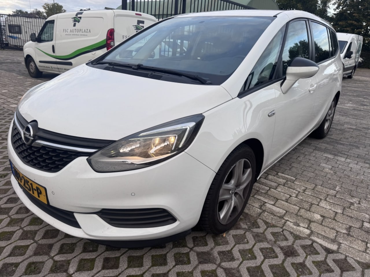 Opel Zafira - 2.0 CDTI Inno. - AutoWereld.nl