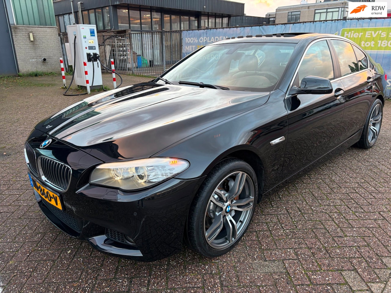BMW 5-serie - 535i High Executive / M-Pakket / Leder / Schuifdak / Xenon - AutoWereld.nl