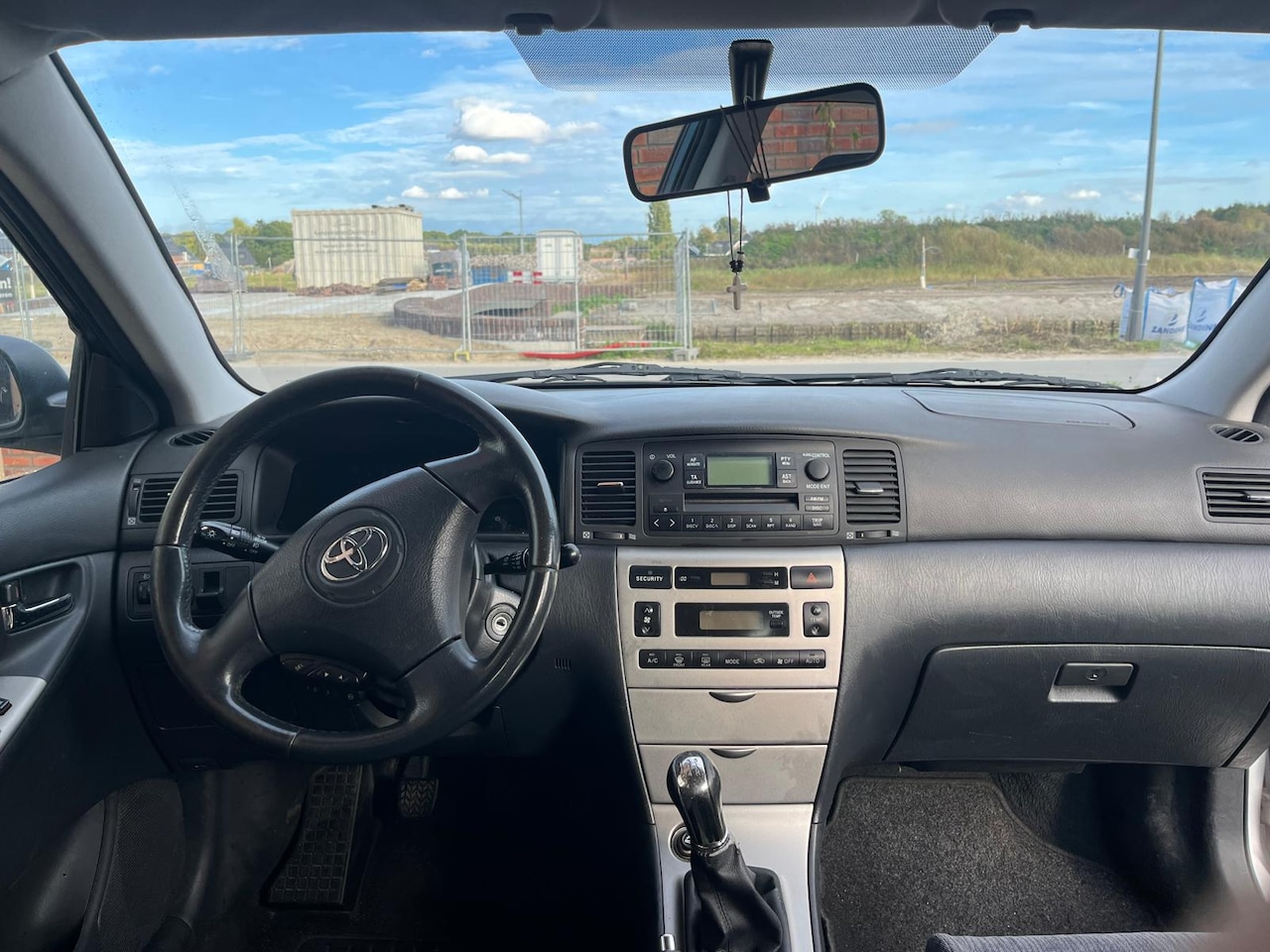 Toyota Corolla - 1.6 VVT-i Linea Sol - AutoWereld.nl