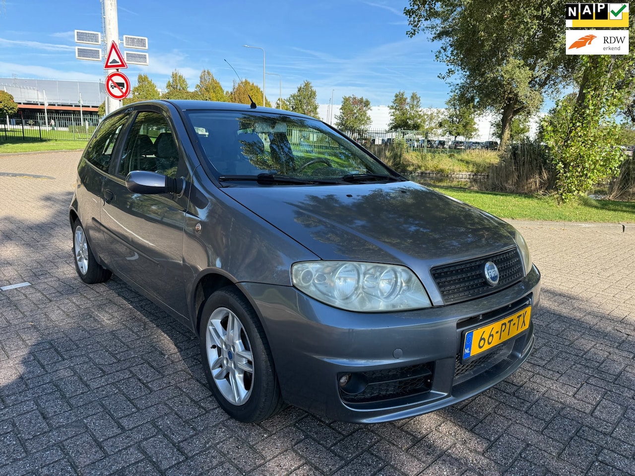 Fiat Punto - 1.2-16V SportSound 1.2-16V SportSound - AutoWereld.nl