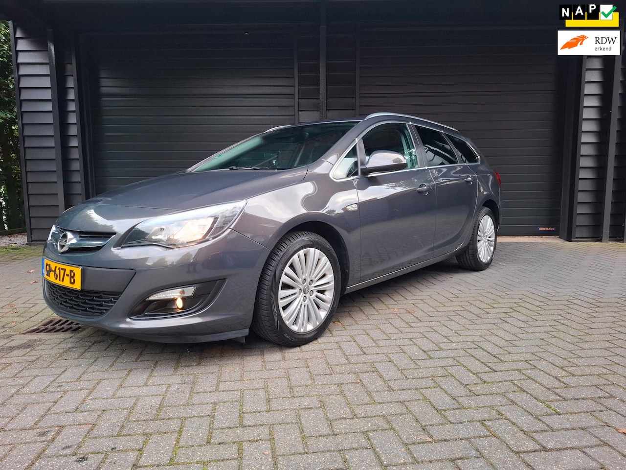 Opel Astra Sports Tourer - 1.4 Turbo Blitz Carplay cruise trekhaak erg netjes - AutoWereld.nl
