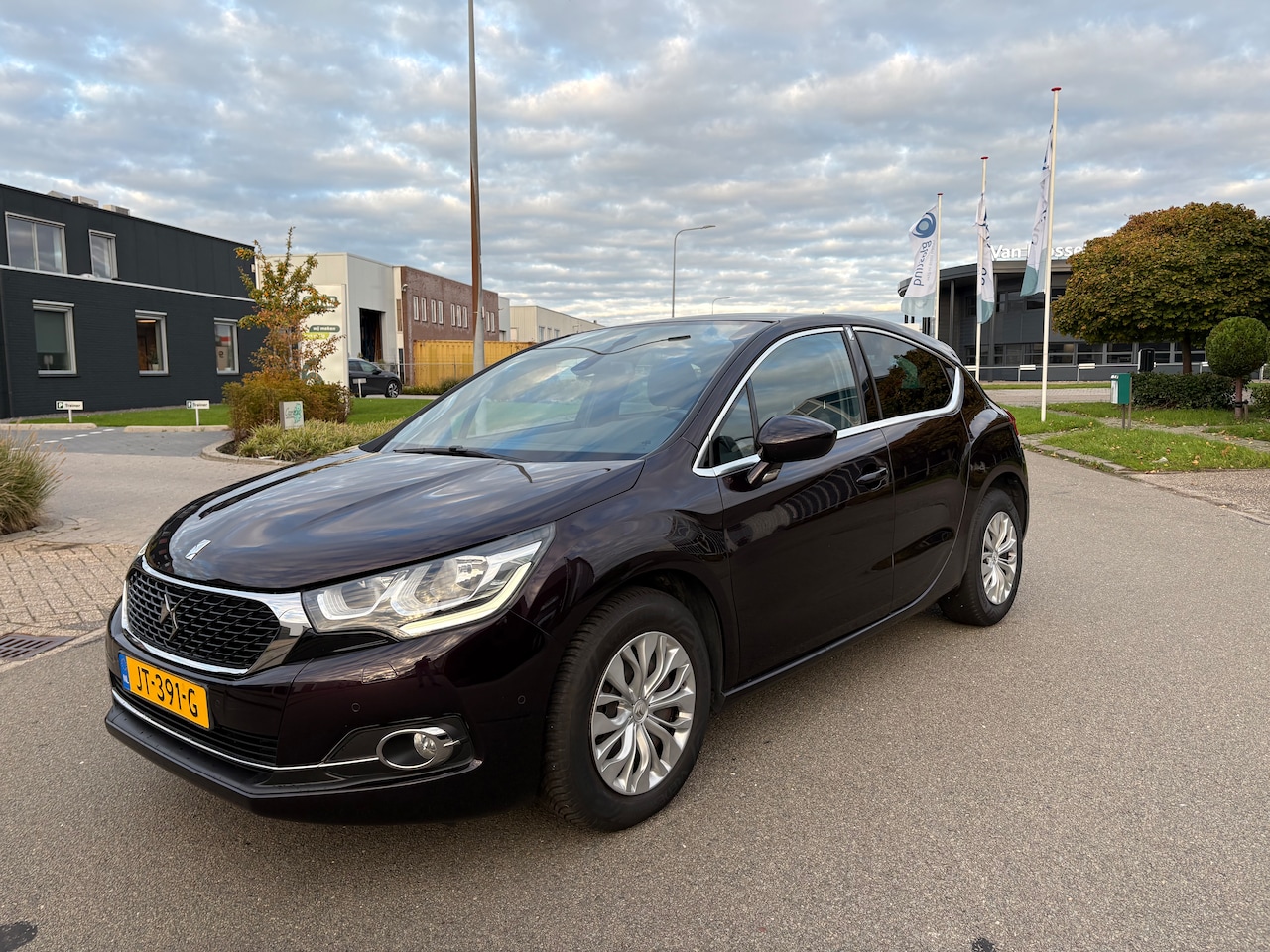 DS 4 - 1.2 PureTech Business Navi - AutoWereld.nl