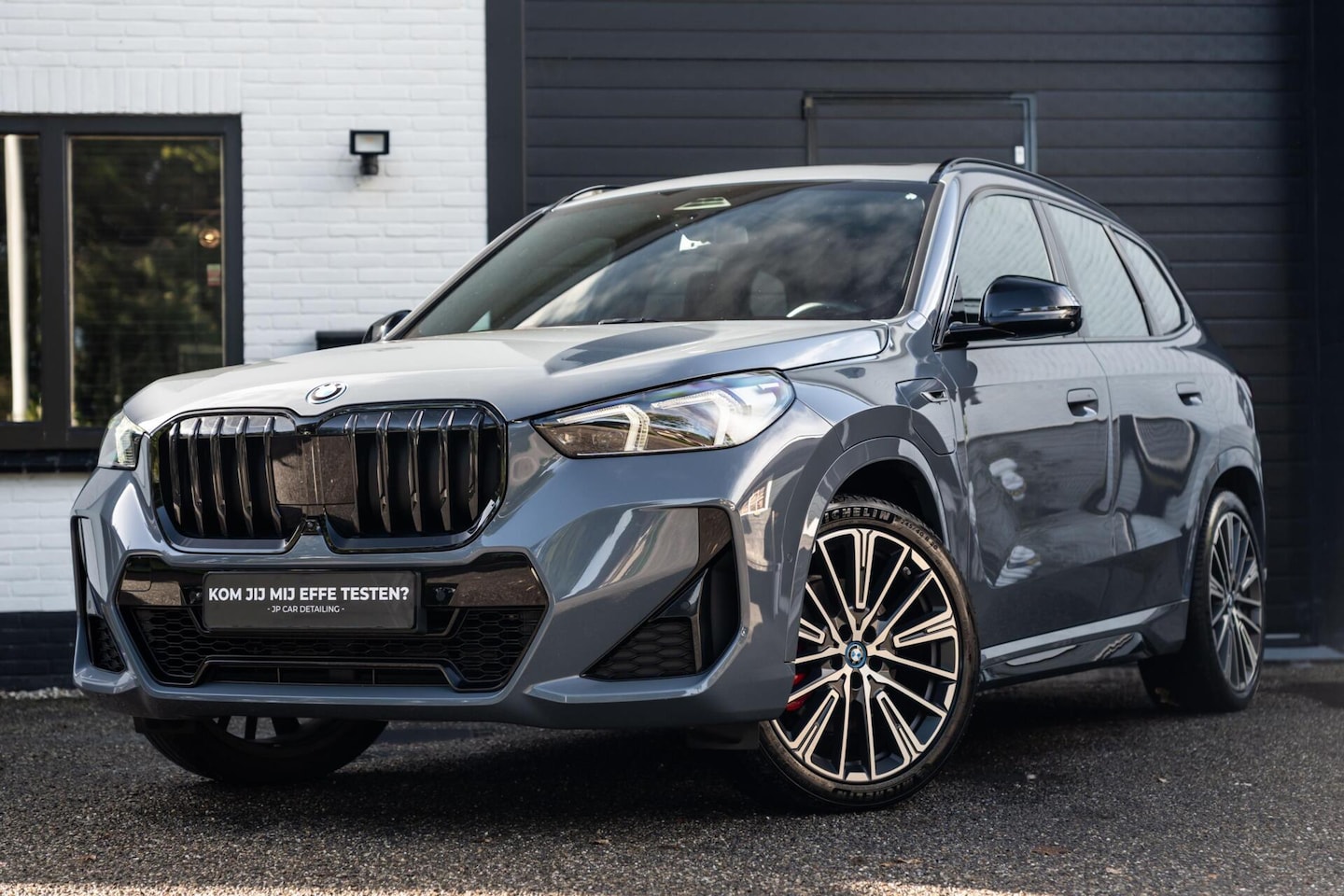 BMW X1 - xDrive30e M Sportpakket Panodak Trekhaak HUD 360 Memo - AutoWereld.nl