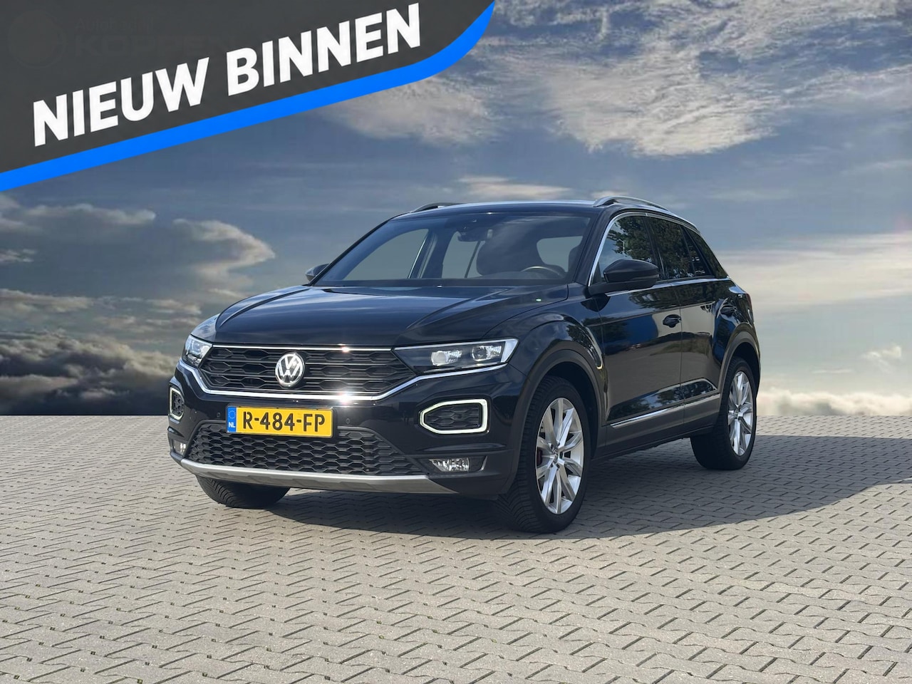 Volkswagen T-Roc - 1.5 TSI Sport Automaat | Climatronic | Adaptive Cruise Control | Achteruitrijcamera - AutoWereld.nl