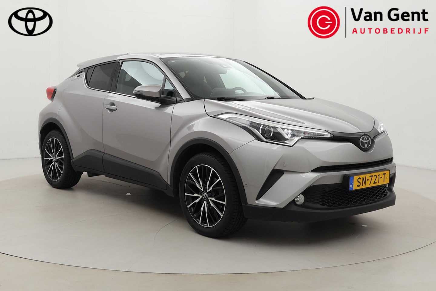 Toyota C-HR - 1.2T Executive | Trekhaak | Navigatie | JBL | Stoelverwarming | Keyless | Adaptive Cruise - AutoWereld.nl