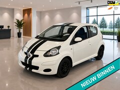 Toyota Aygo - 1.0 NAP KM'S 5DRS AIRCO ELEK.RAMEN BLUETOOTH VELGEN 1E EIGENAAR APK NIEUW MODEL