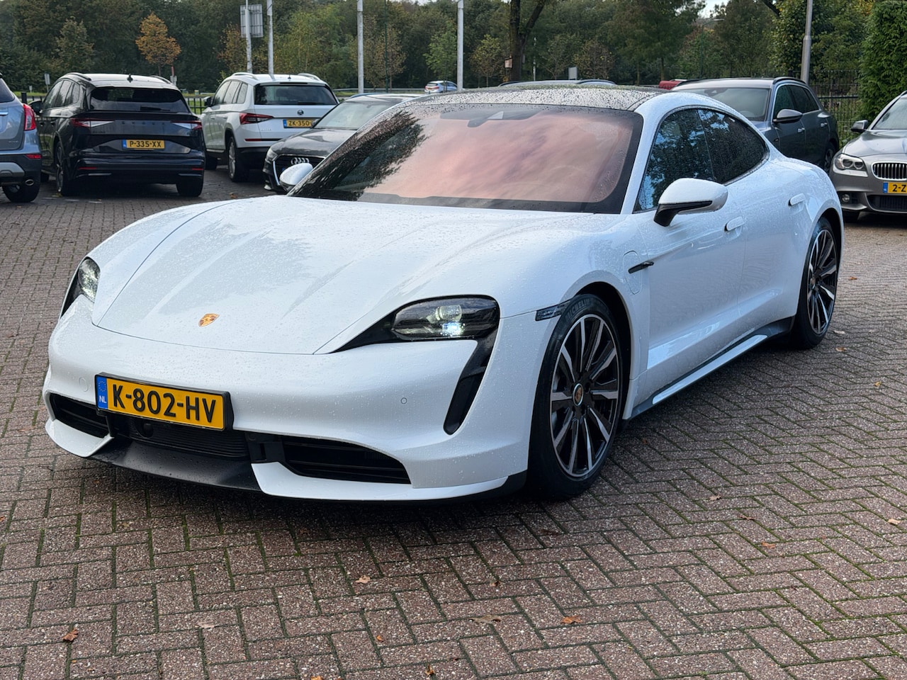 Porsche Taycan - Turbo 93 kWh / SOH 92,3% / Panoramadak / 360Camera / Head-up / Burmester / Luchtvering / 2 - AutoWereld.nl