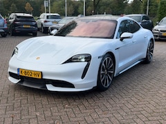 Porsche Taycan - Turbo 93 kWh / SOH 92, 3% / Panoramadak / 360Camera / Head-up / Burmester / Luchtvering /
