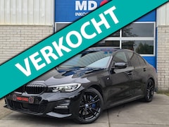 BMW 3-serie - 330i High Executive AUTOMAAT/M PAKKET/SCHUIFDAK/PDC