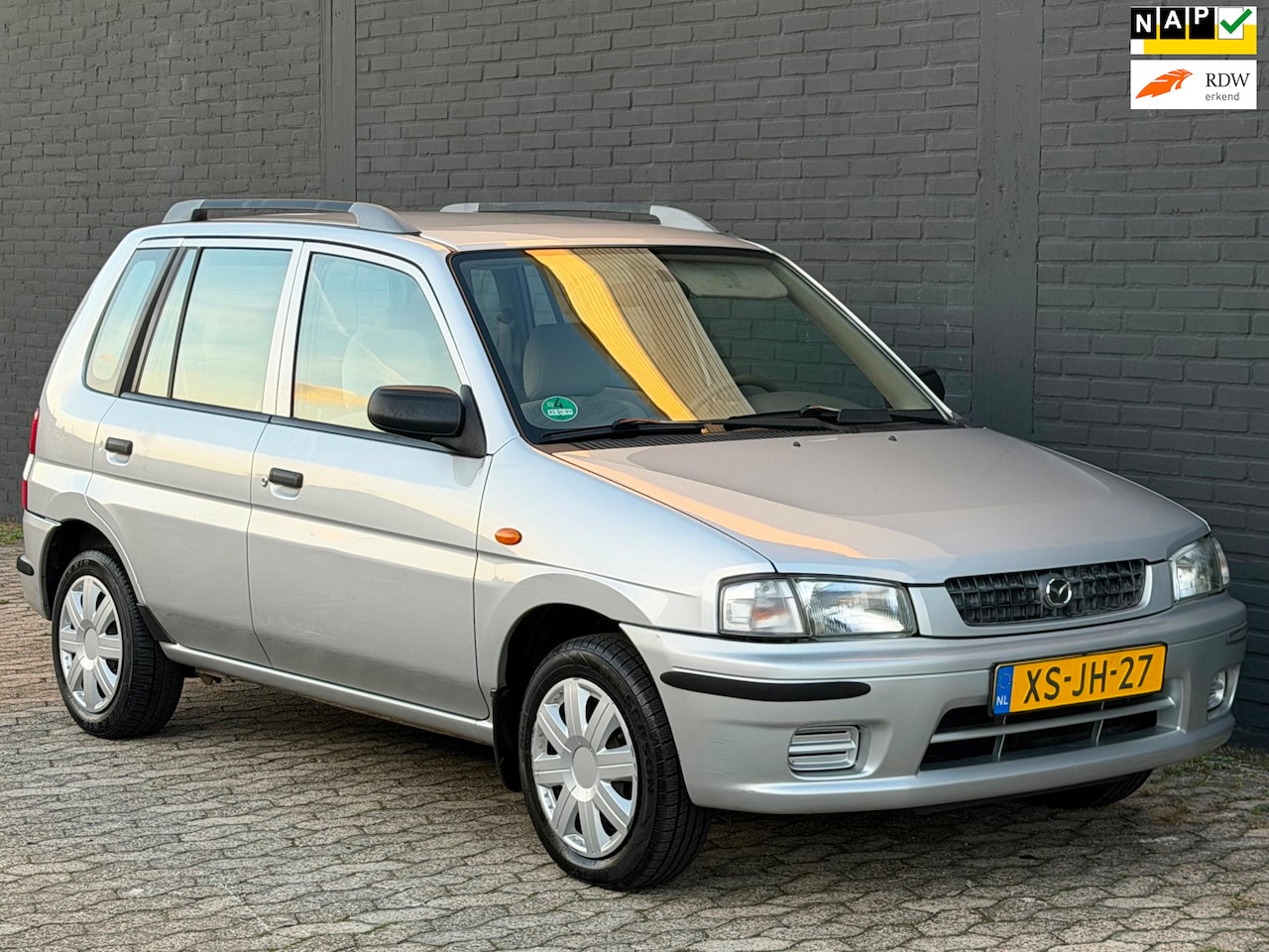 Mazda Demio - 1.3 LX APK NAP - AutoWereld.nl