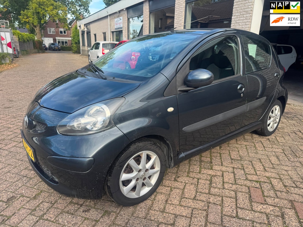 Toyota Aygo - 1.0-12V + ORG 98696 KM NAP O.H BOEKJES,KLEINE BEURT GEHAD, NIEUWE KOPPELING!! LM VELGEN, - AutoWereld.nl