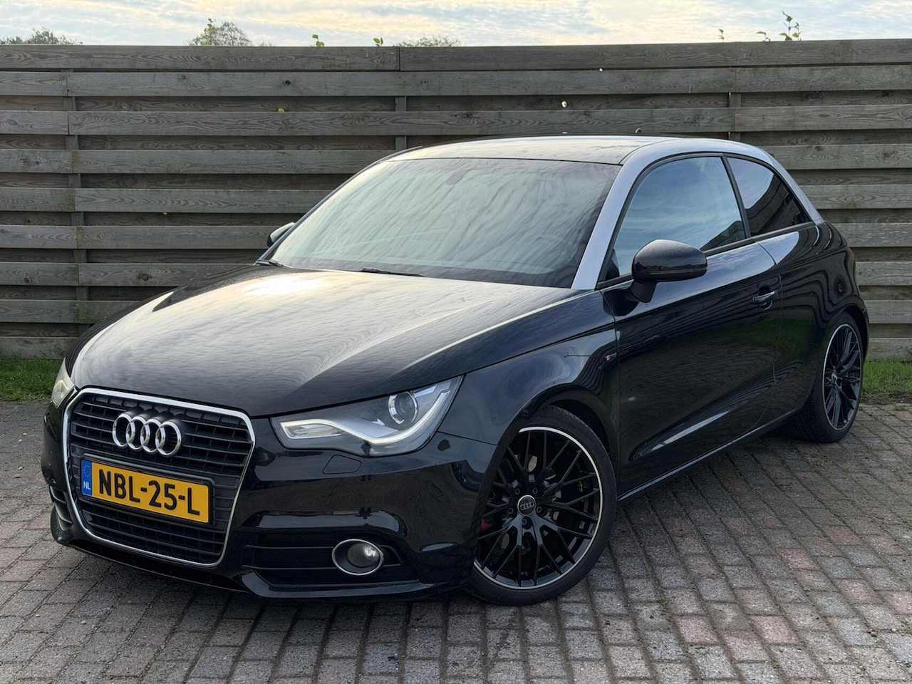 Audi A1 - 1.4 TFSI S-line stoelverw. Clima PDC - AutoWereld.nl