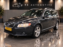 Volvo V70 - 2.0D Momentum ZEER NETTE AUTO LEER NAVI AC CRUISE