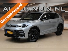 Volkswagen Tiguan - 1.5 eHybrid 272 PK R-Line | Trekhaak | 360° | IQ. Light | 100% (Dealer) onderhouden label