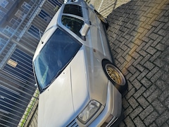 Volkswagen Vento - 1.8 GL