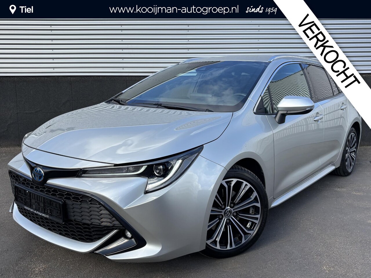Toyota Corolla Touring Sports - 2.0 Hybrid Style edition Stoelverwarming, extra getint glas, draadloze telefoonlader, elek - AutoWereld.nl