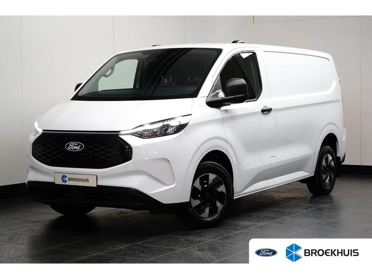Ford E-Transit Cust. - 340 L2H1 Trend 71 kWh 340 L2H1 Trend 71 kWh - AutoWereld.nl